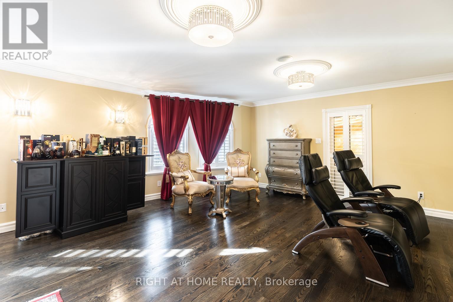 38 SUGARBUSH COURT - 28