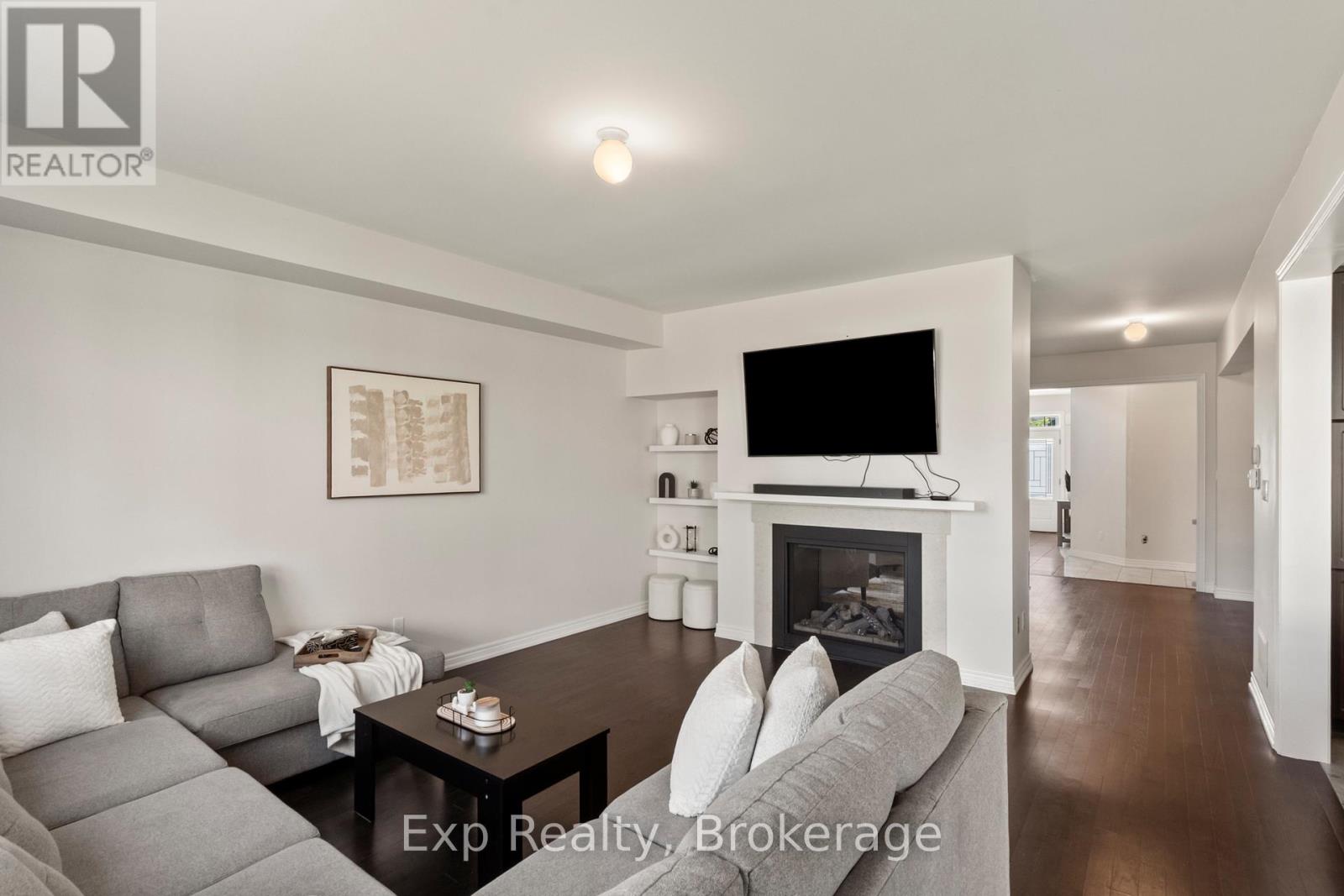 64 PAUL REXE BOULEVARD - 12