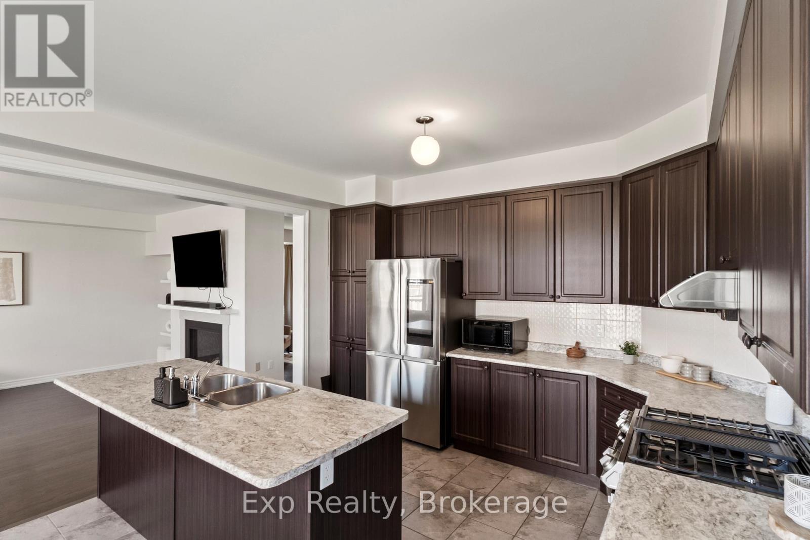 64 PAUL REXE BOULEVARD - 14
