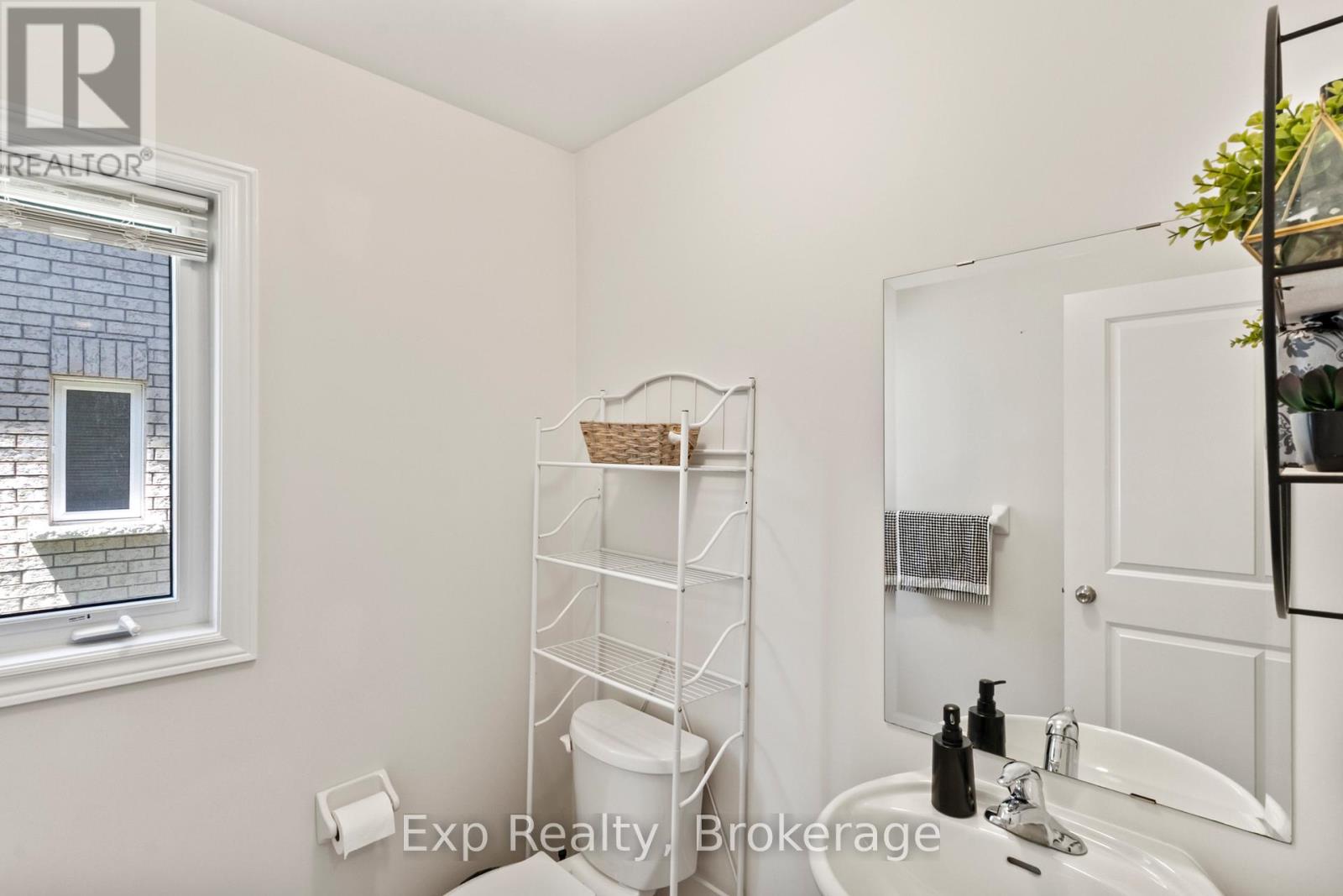 64 PAUL REXE BOULEVARD - 16