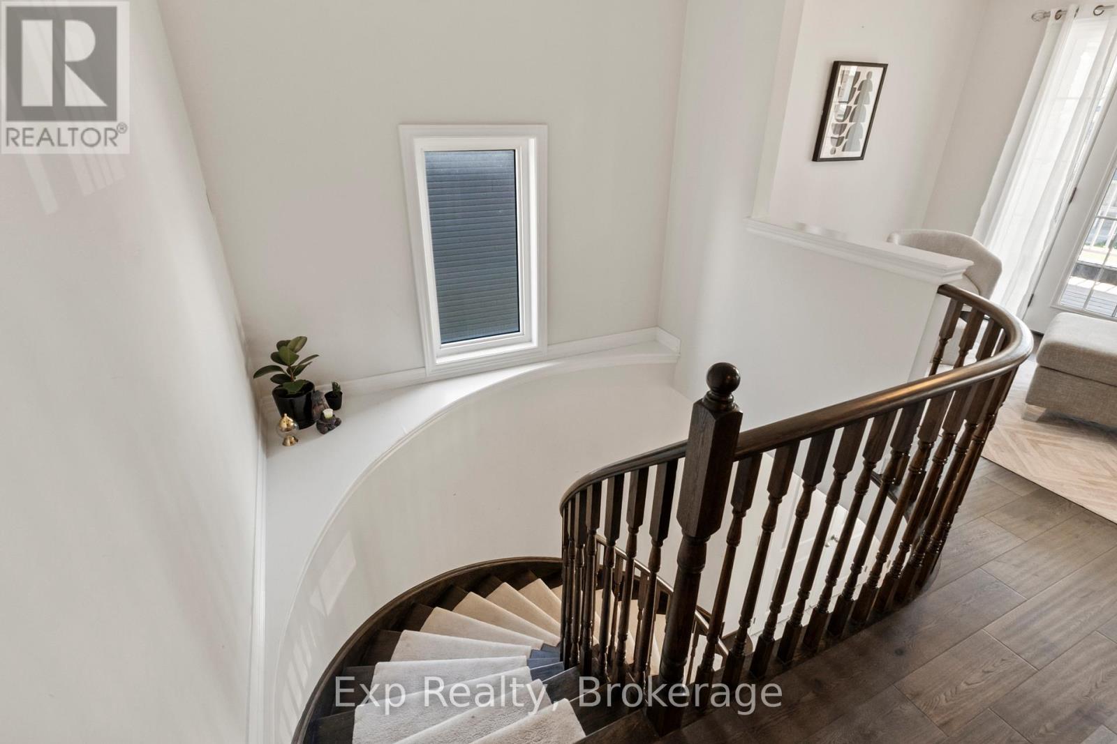 64 PAUL REXE BOULEVARD - 17