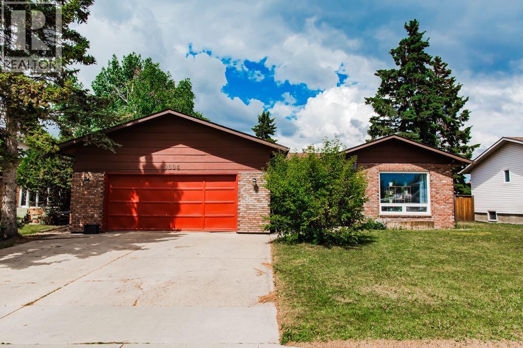 9804 77 Avenue - photo 2