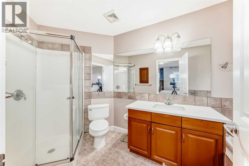 264 Everwillow Green SW - 26