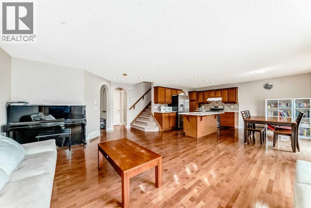 264 Everwillow Green SW - 19
