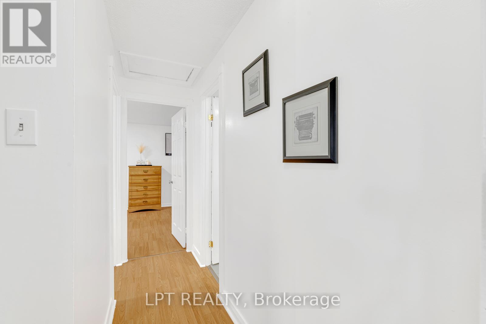 95 HUNTINGWOOD CRESCENT - 24