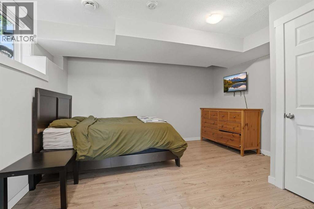 Ideal guest room or private space for older children