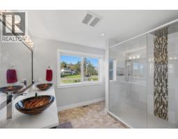 Bathroom - 8711 Bourne Terr, North Saanich, BC V8L1L8 Photo 21