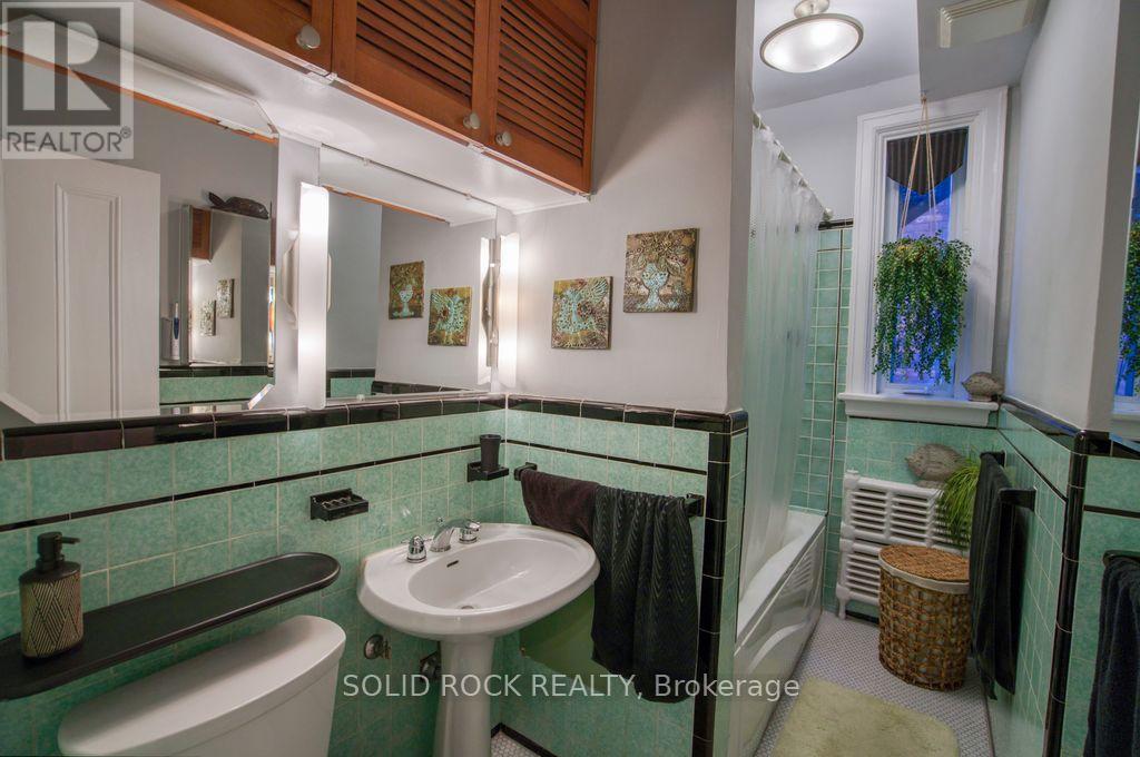 289 WILBROD STREET - 21