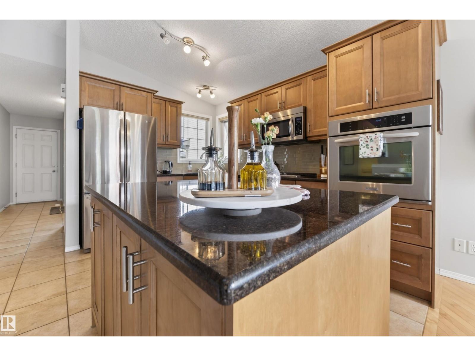 233 FOXBORO CV — photo 11
