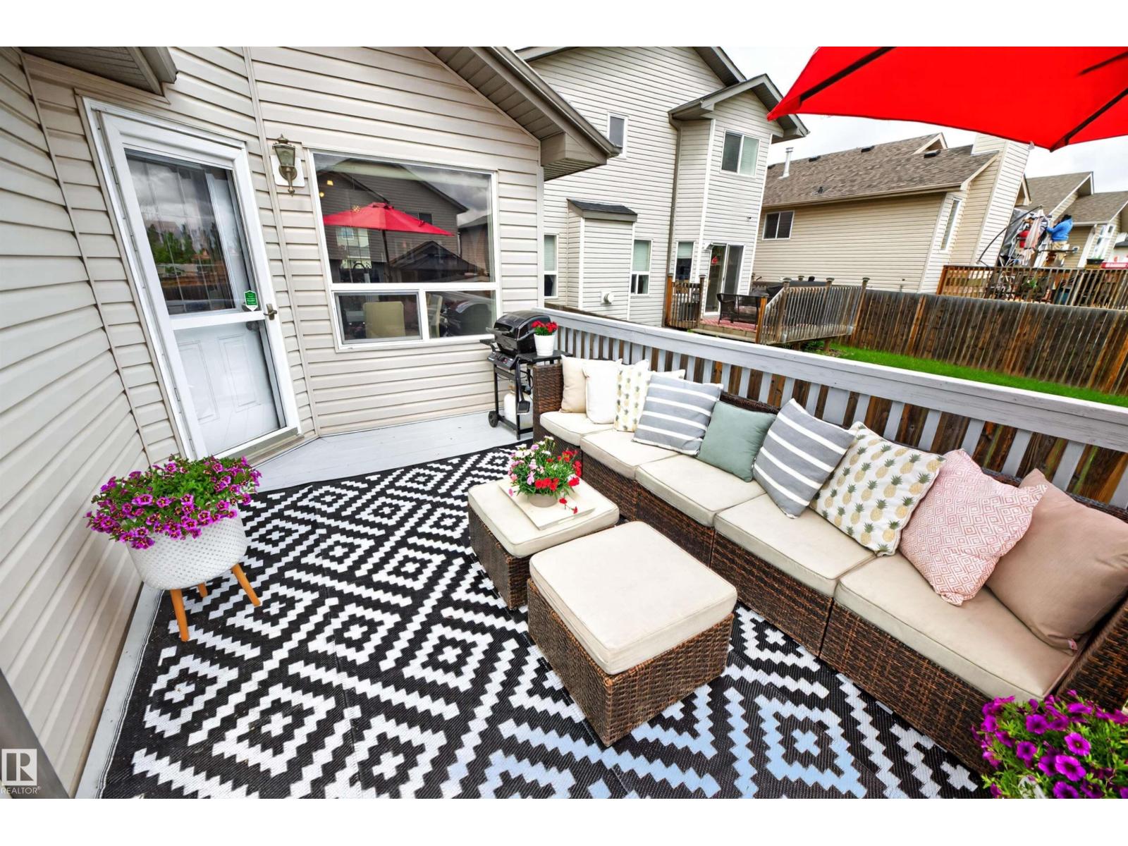 233 FOXBORO CV — photo 37