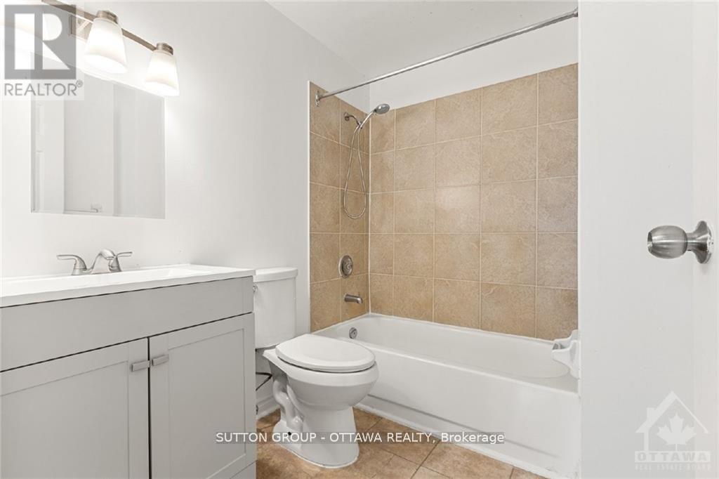 244 WESTHAVEN CRESCENT - 14
