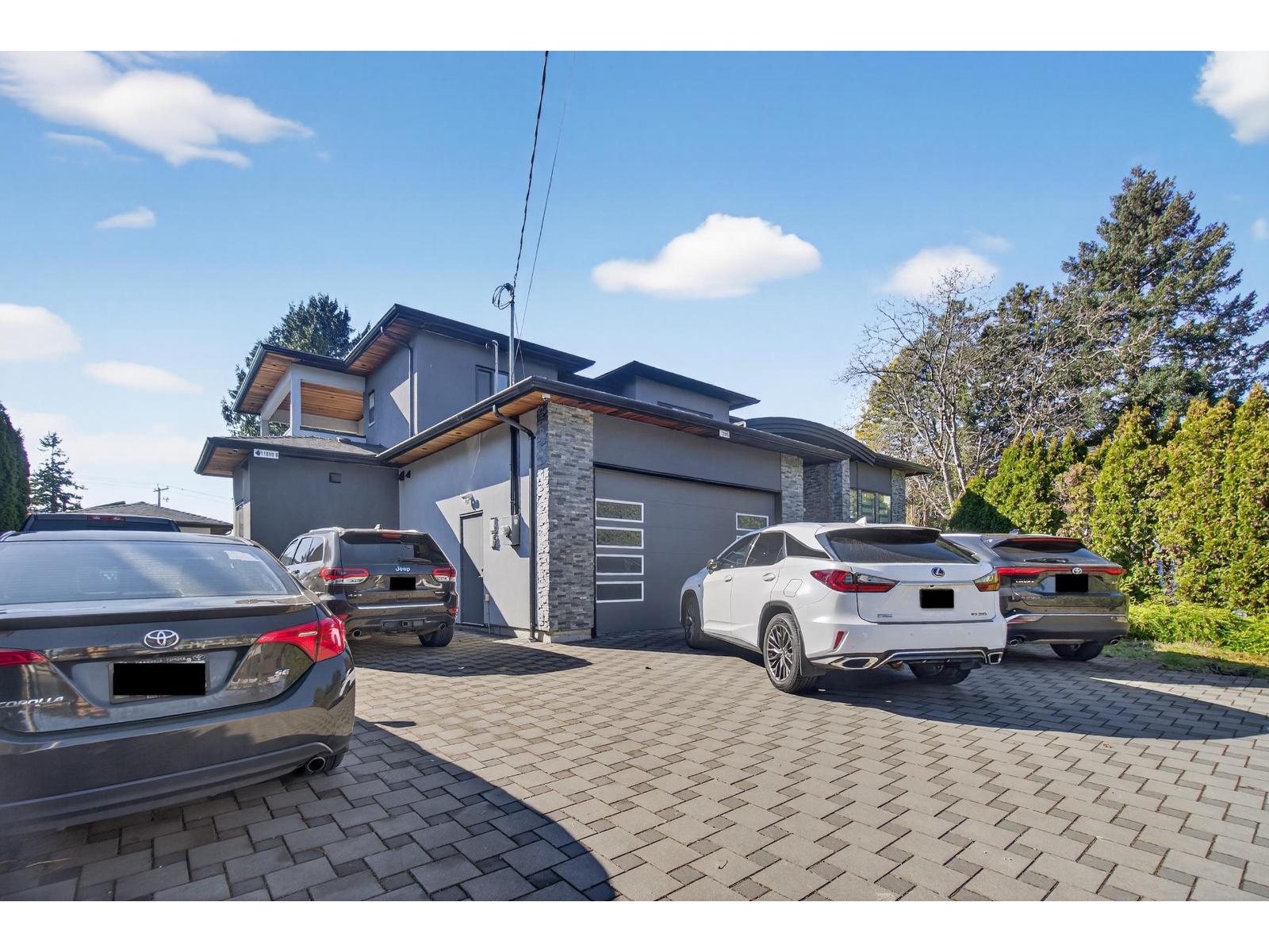 11890 GILMOUR Crescent, Delta