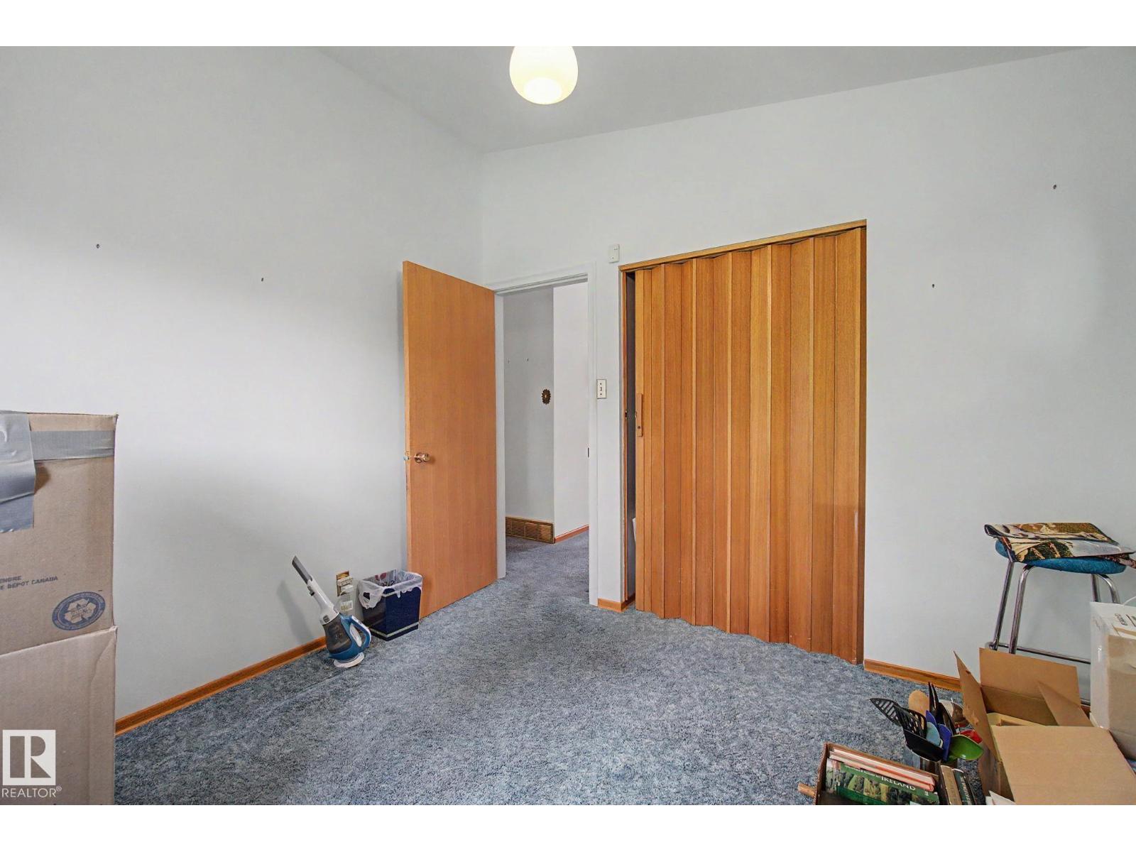 8706 162 ST NW — photo 29