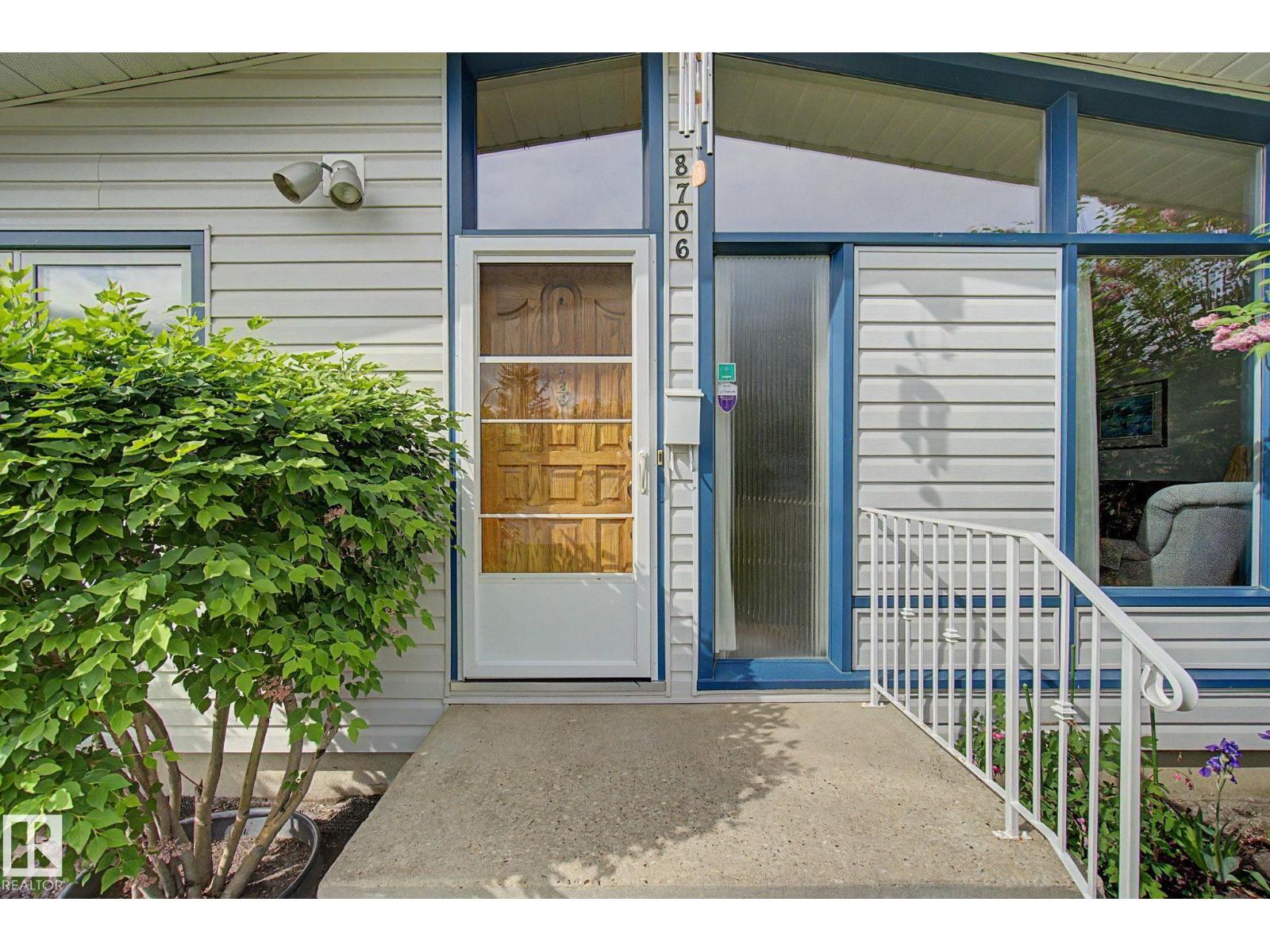 8706 162 ST NW - photo 3