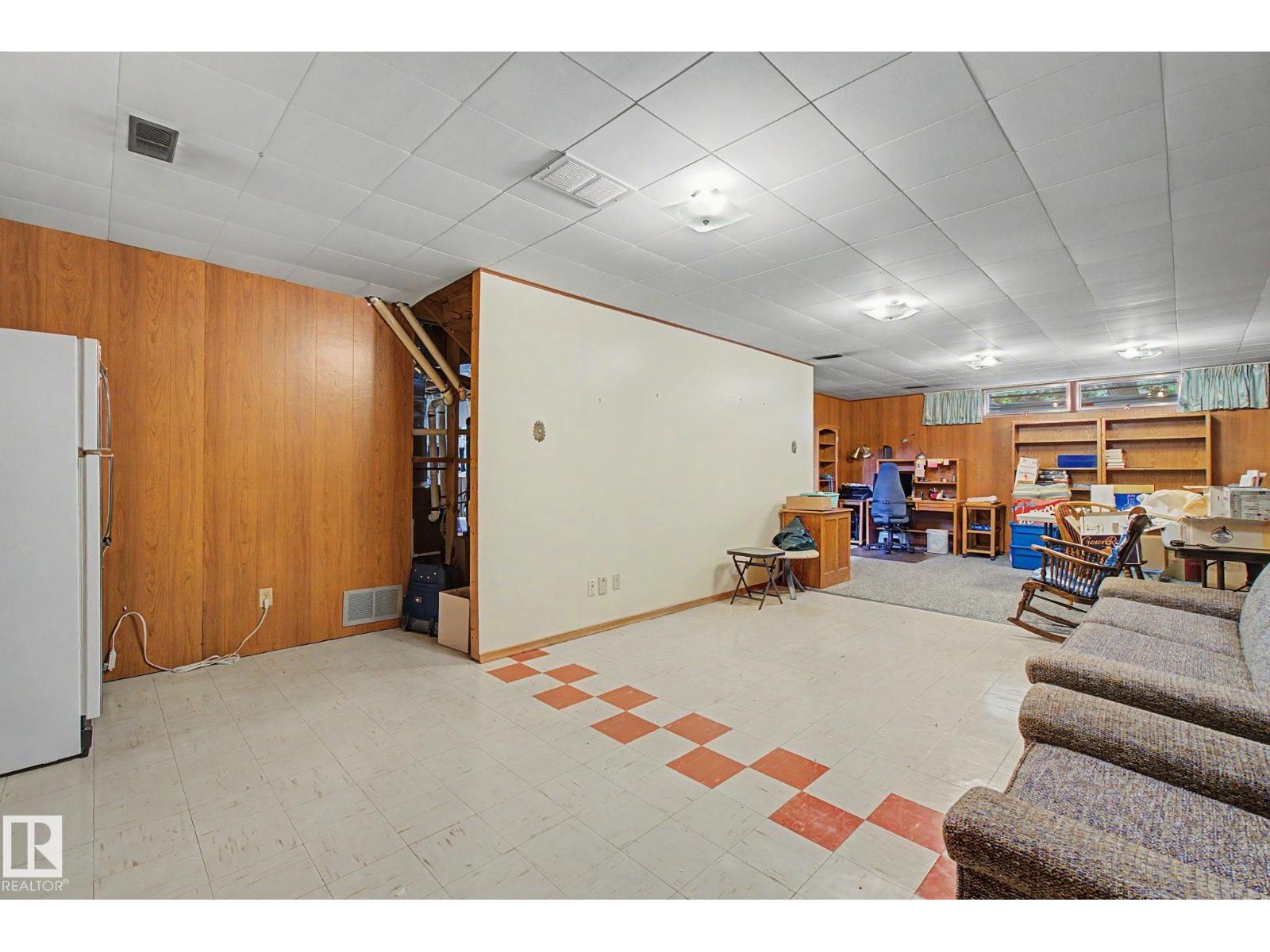 8706 162 ST NW — photo 34