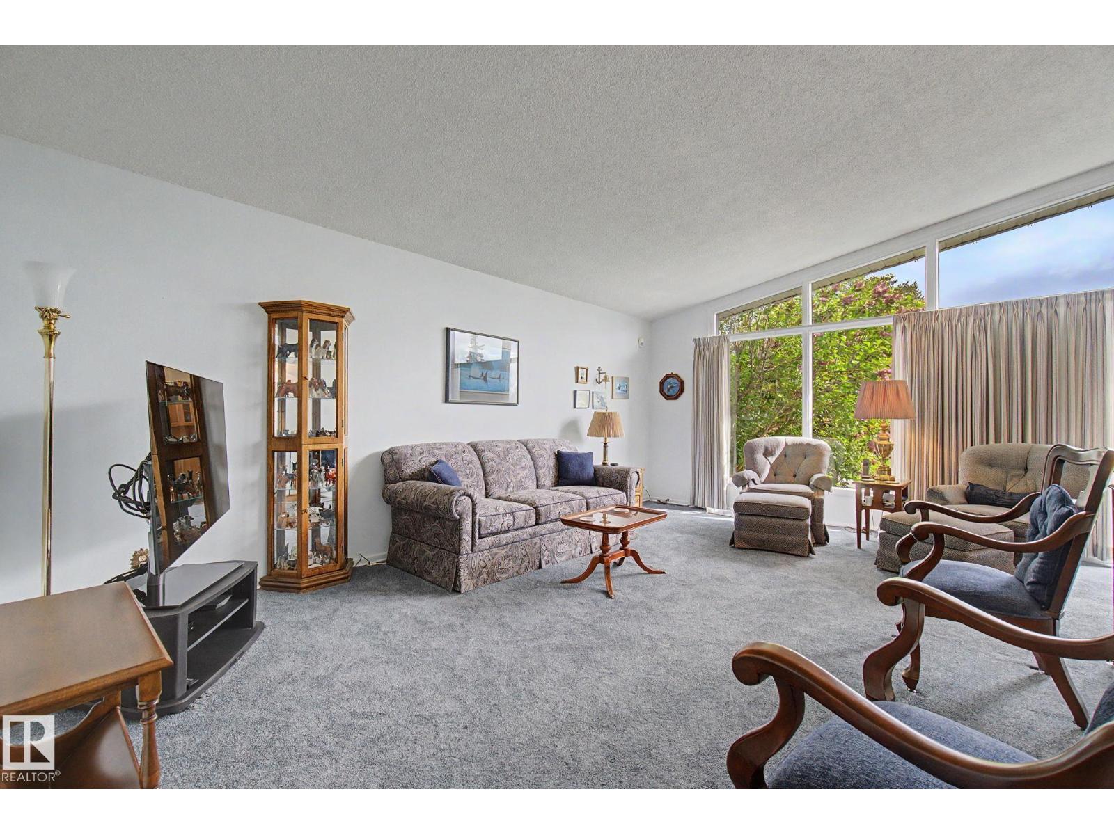 8706 162 ST NW — photo 9