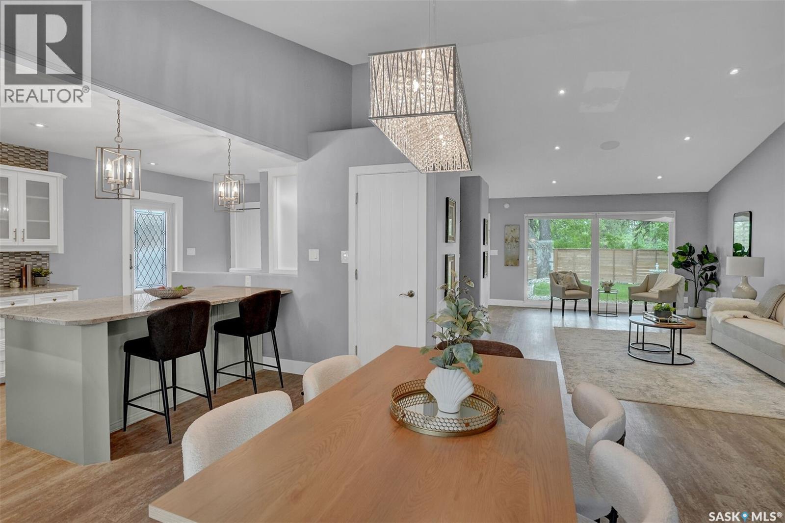 3536 Albert STREET — photo 24