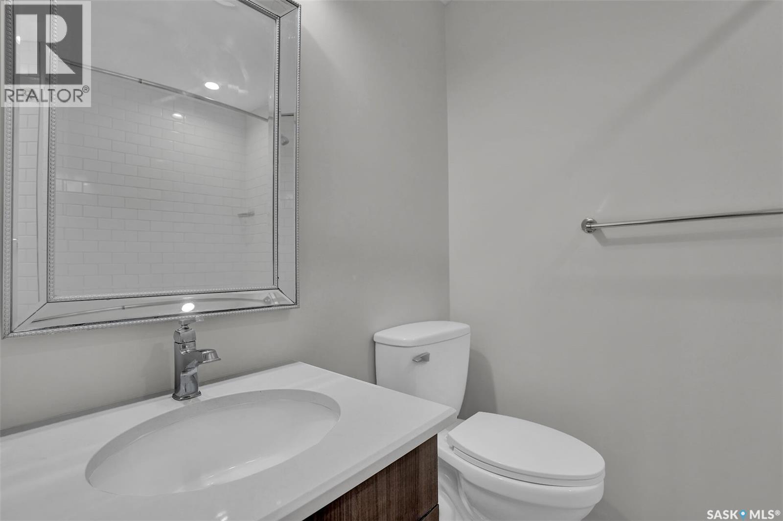 3536 Albert STREET — photo 41