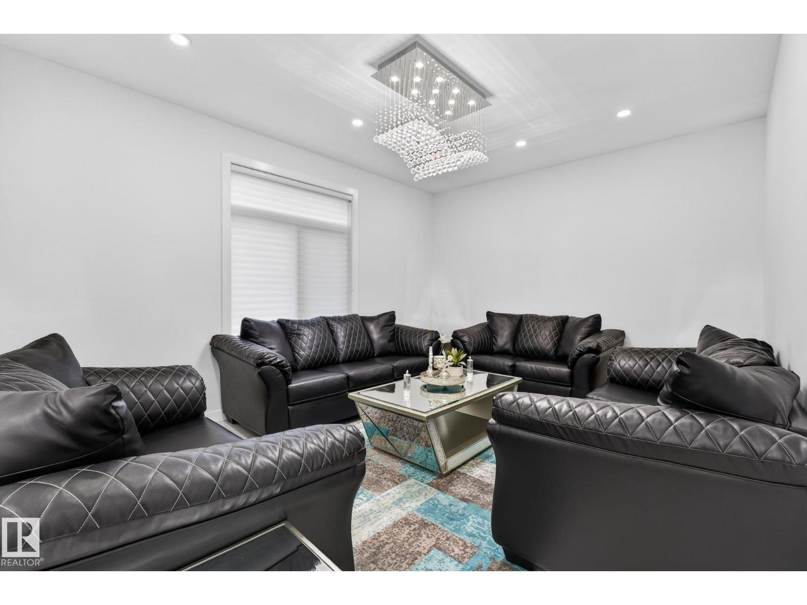 7304 164 AV NW - 20
