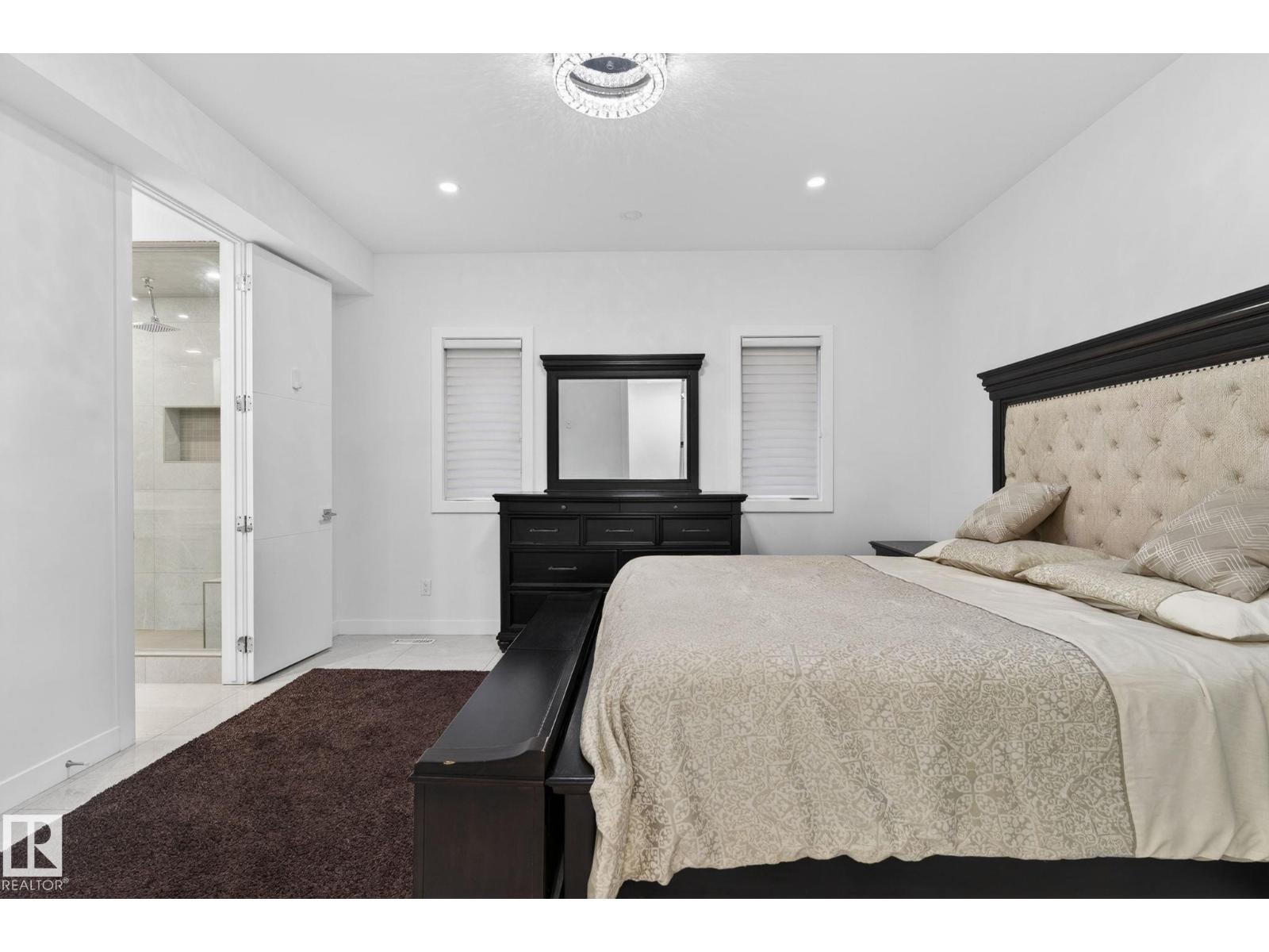 7304 164 AV NW - 22