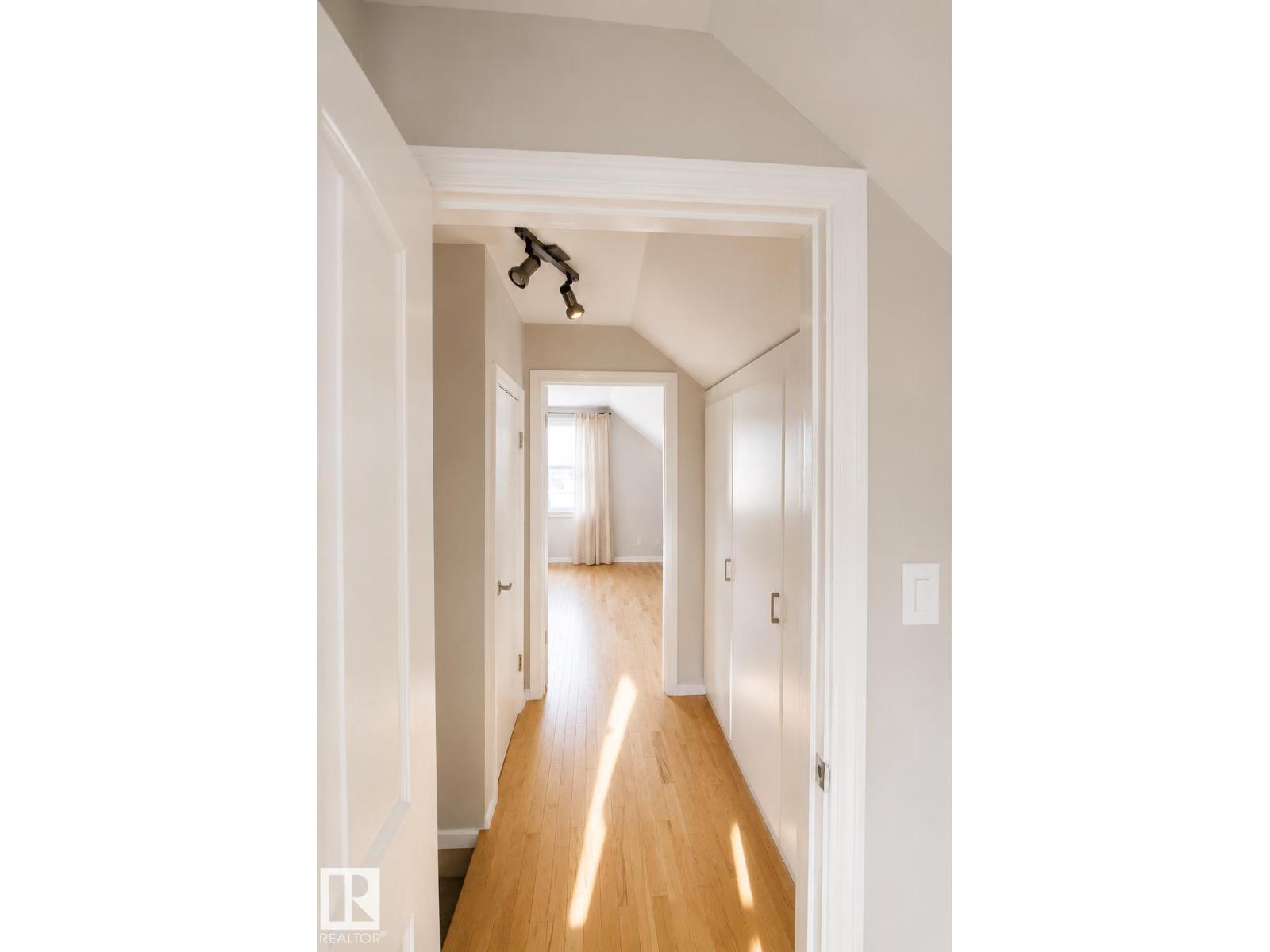 10815 112 ST NW — photo 12