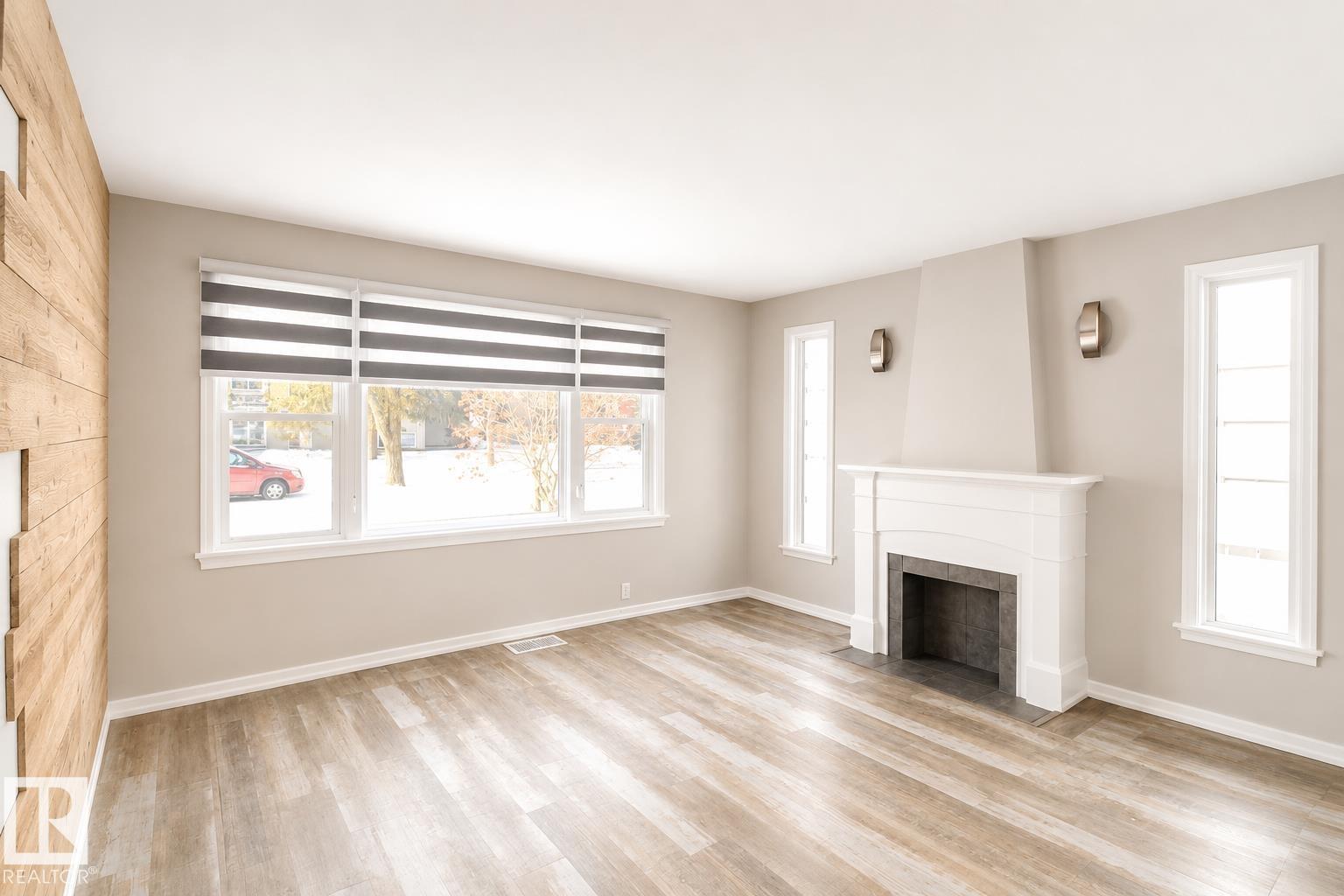 10815 112 ST NW - photo 3