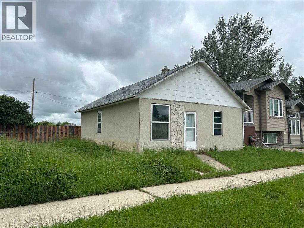 822 2 Street SE - photo 2