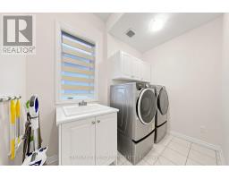 166 Ferragine Crescent, Bradford West Gwillimbury, ON L3Z4K1 Photo 29