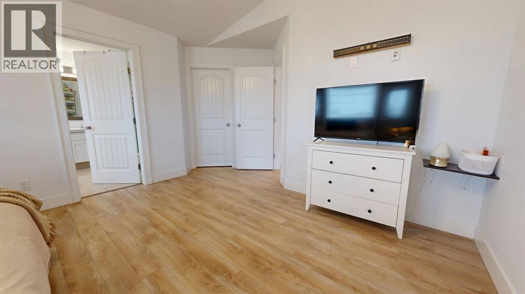 7438 91 Street — photo 18