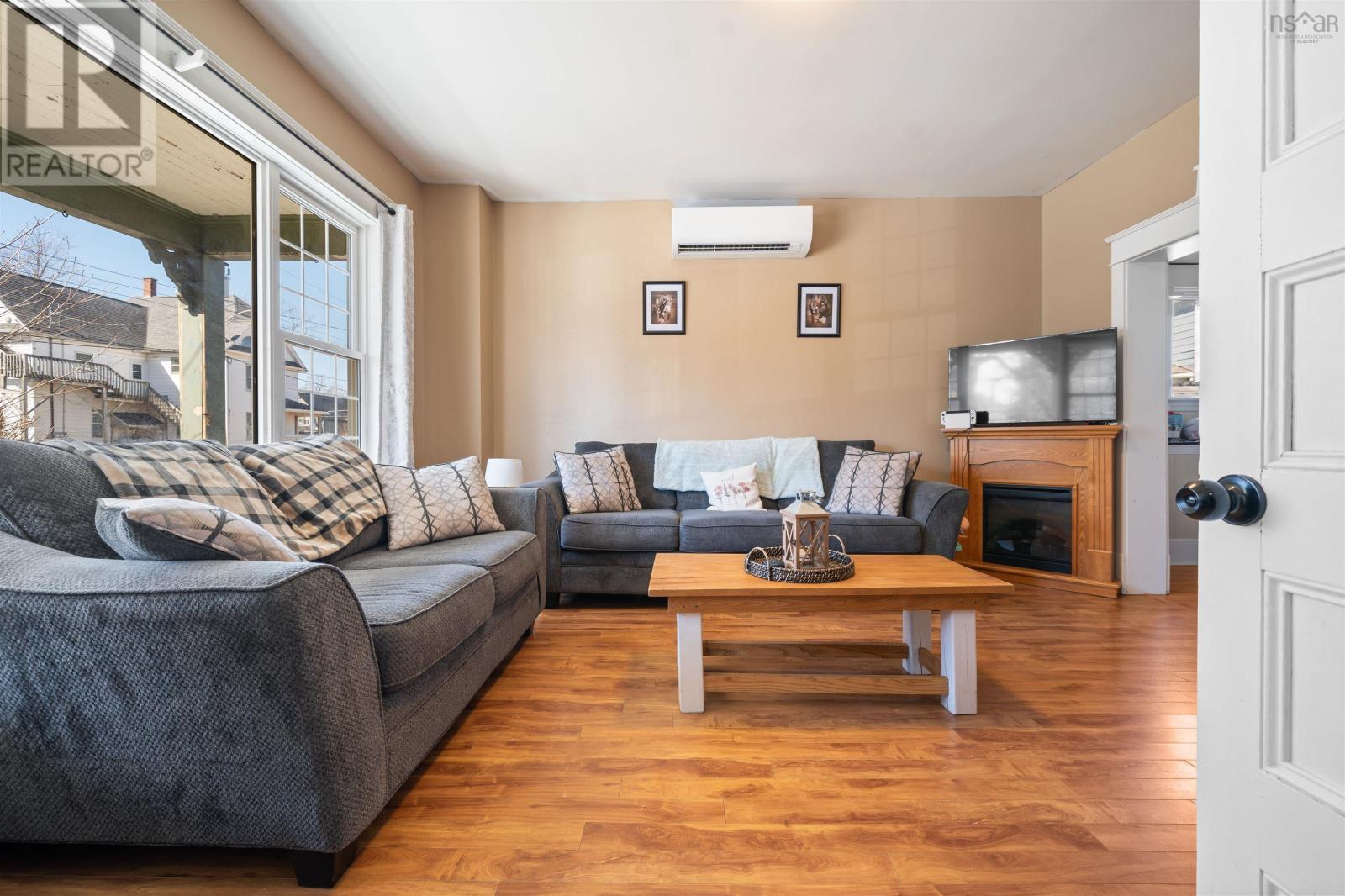 2 Davison Street - 13