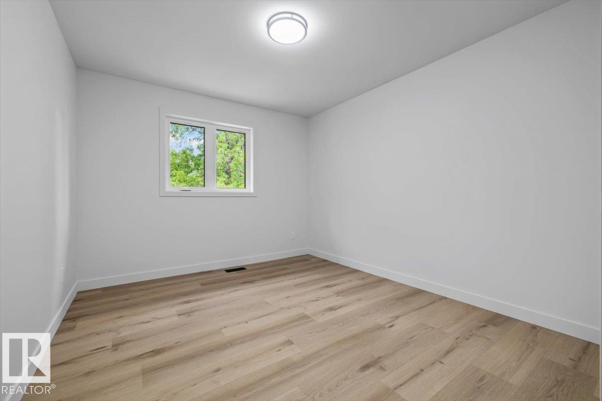 7 GLACIER PL — photo 15