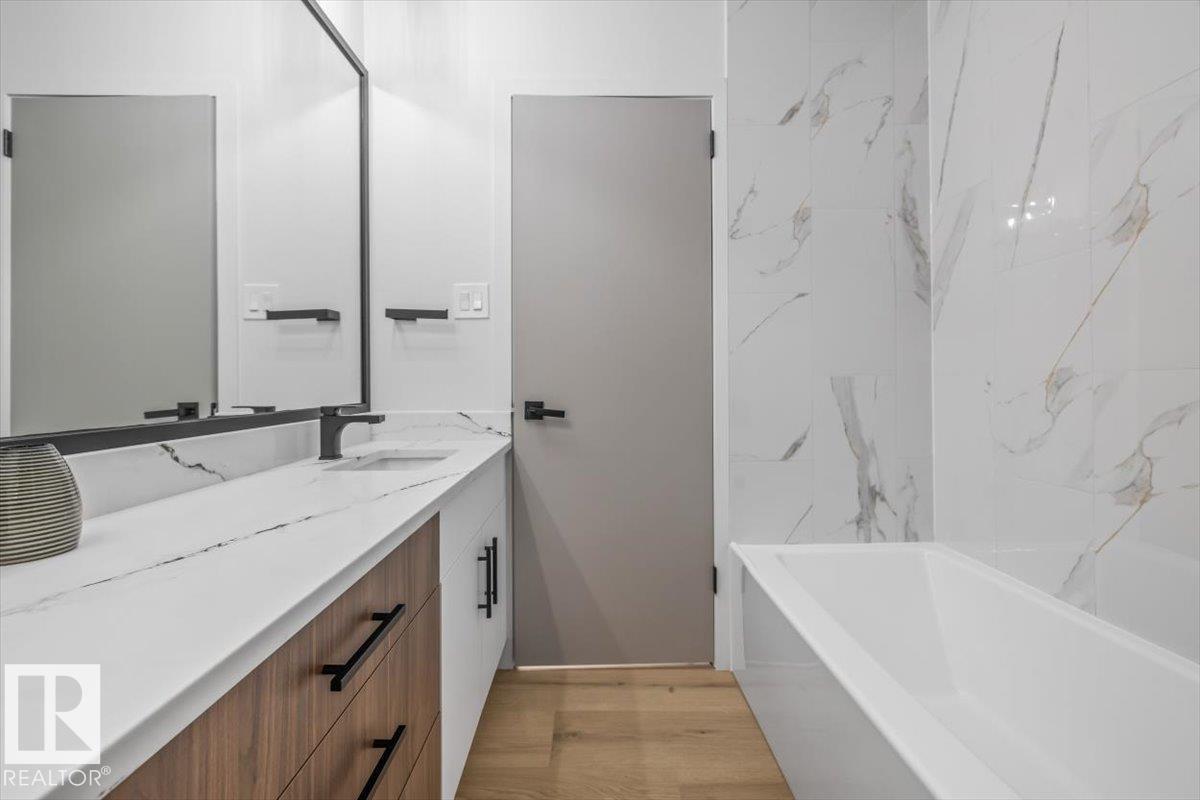 7 GLACIER PL — photo 17
