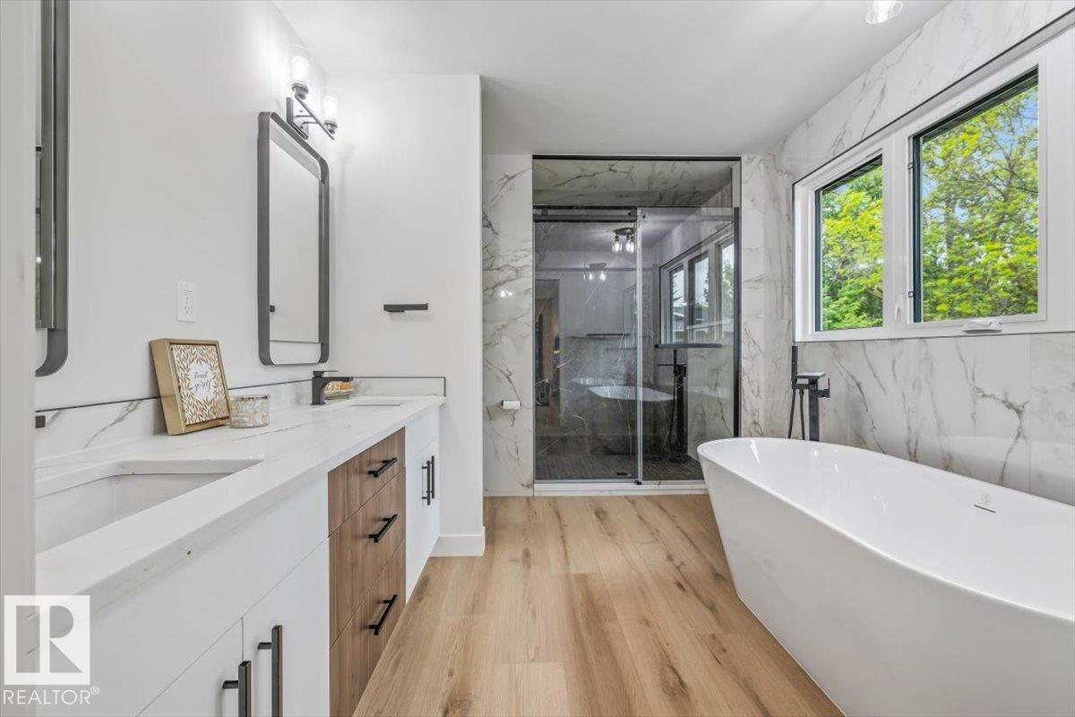 7 GLACIER PL — photo 28