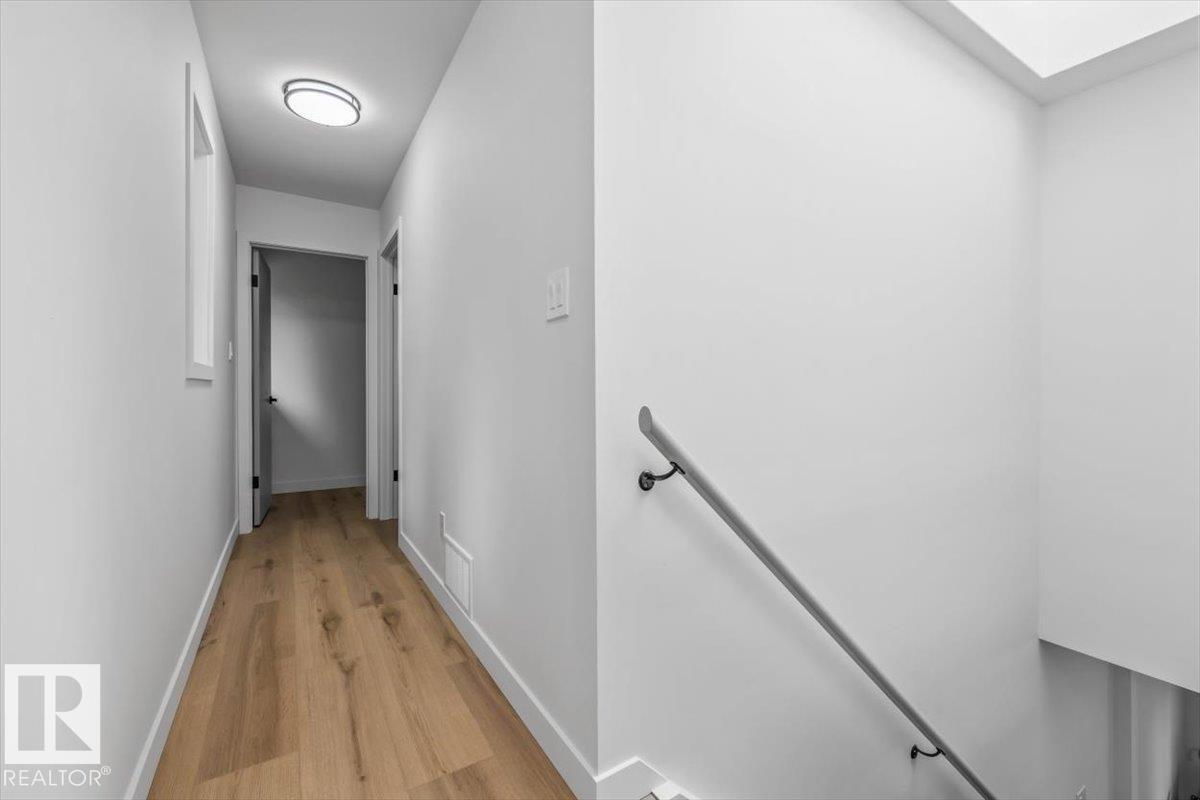 7 GLACIER PL — photo 18