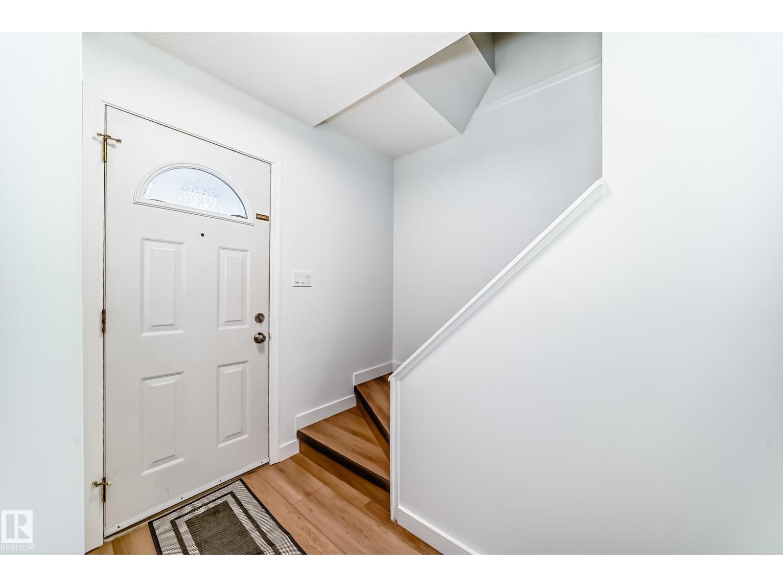 9D CASTLE TC NW — photo 18