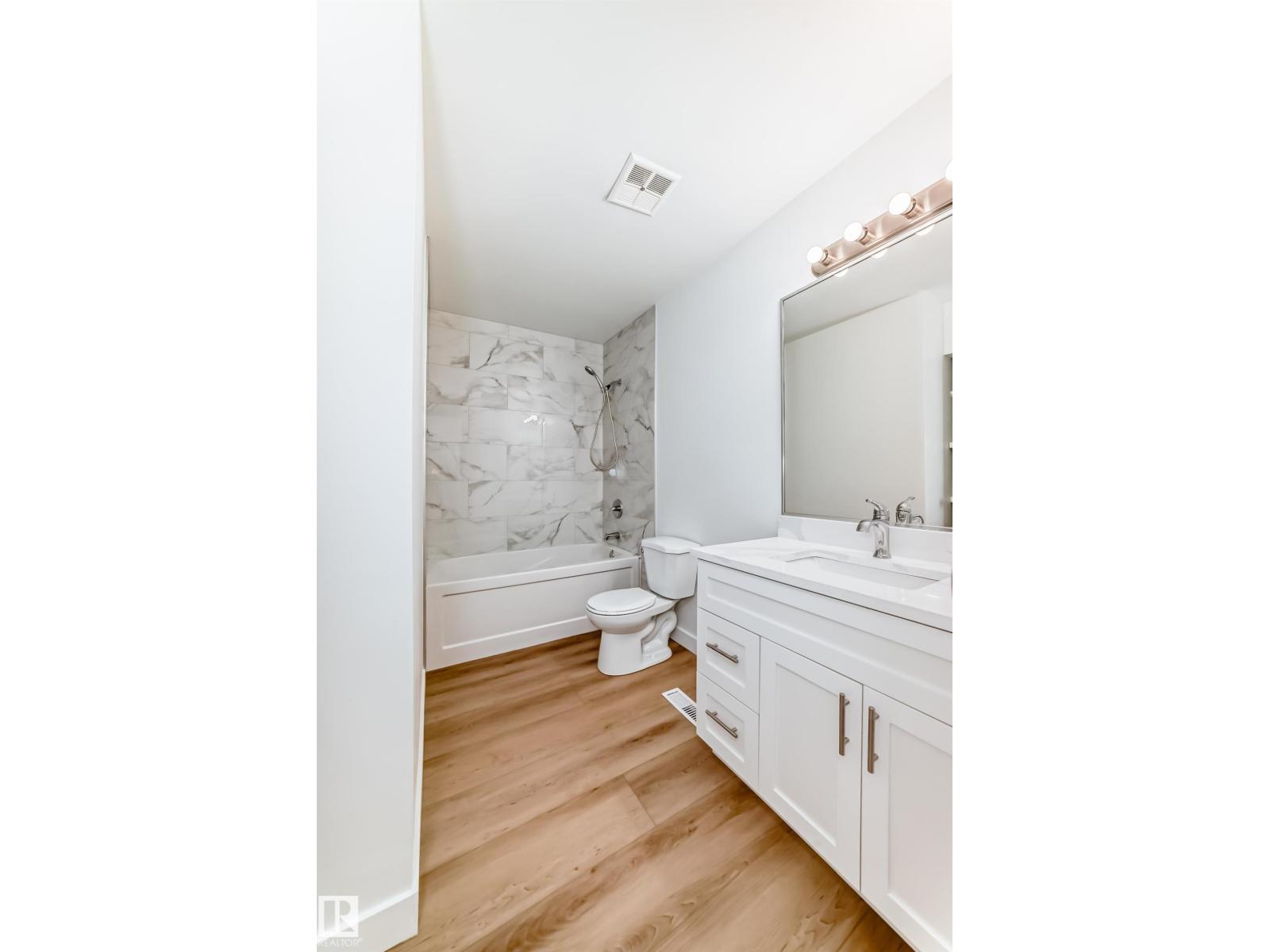 9D CASTLE TC NW — photo 32