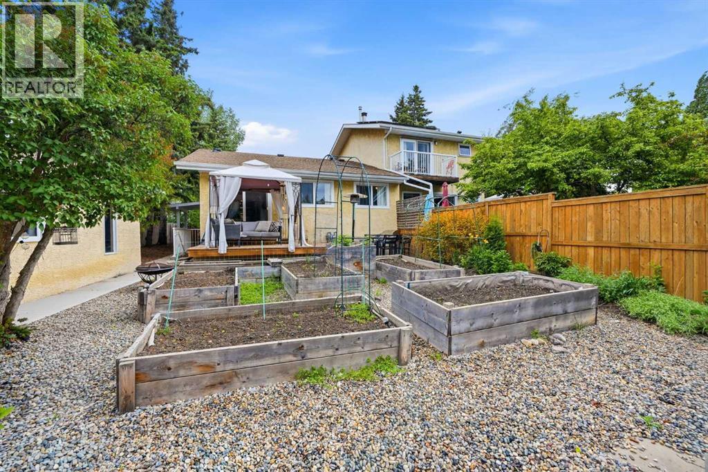 217 Woodvale Bay SW — photo 36