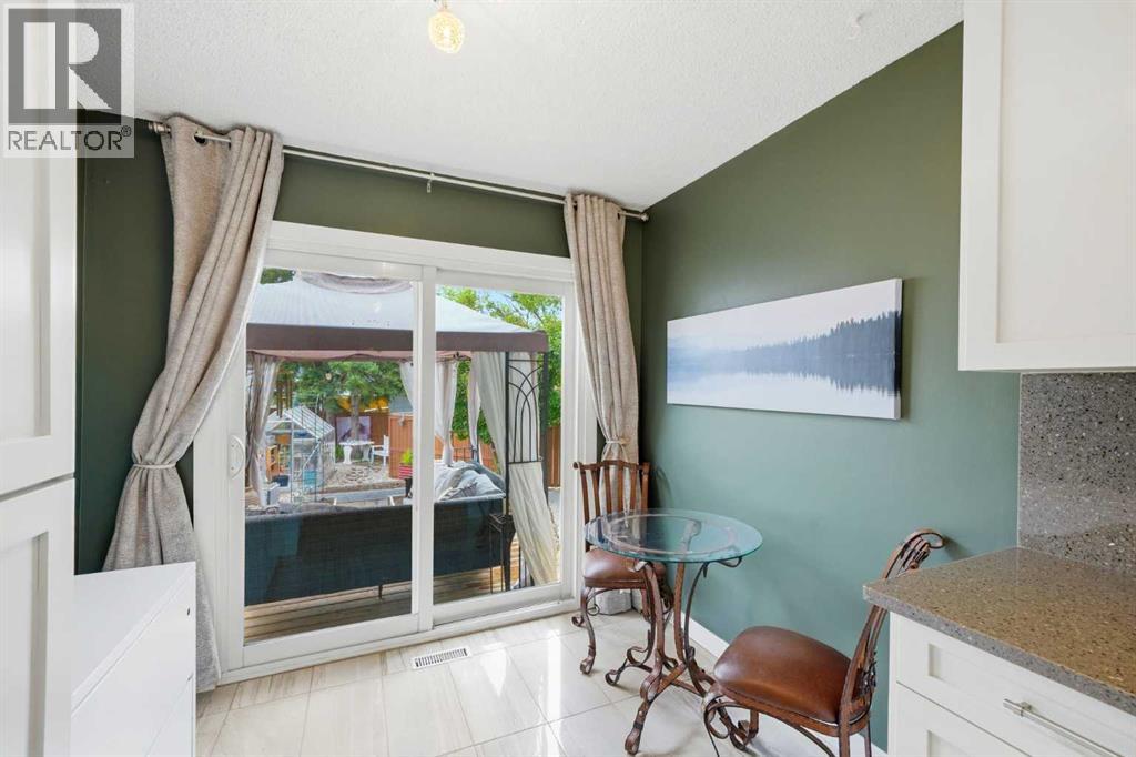 217 Woodvale Bay SW — photo 15
