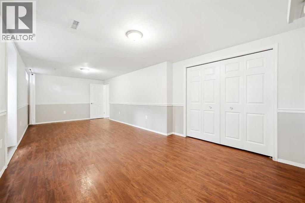 217 Woodvale Bay SW — photo 24