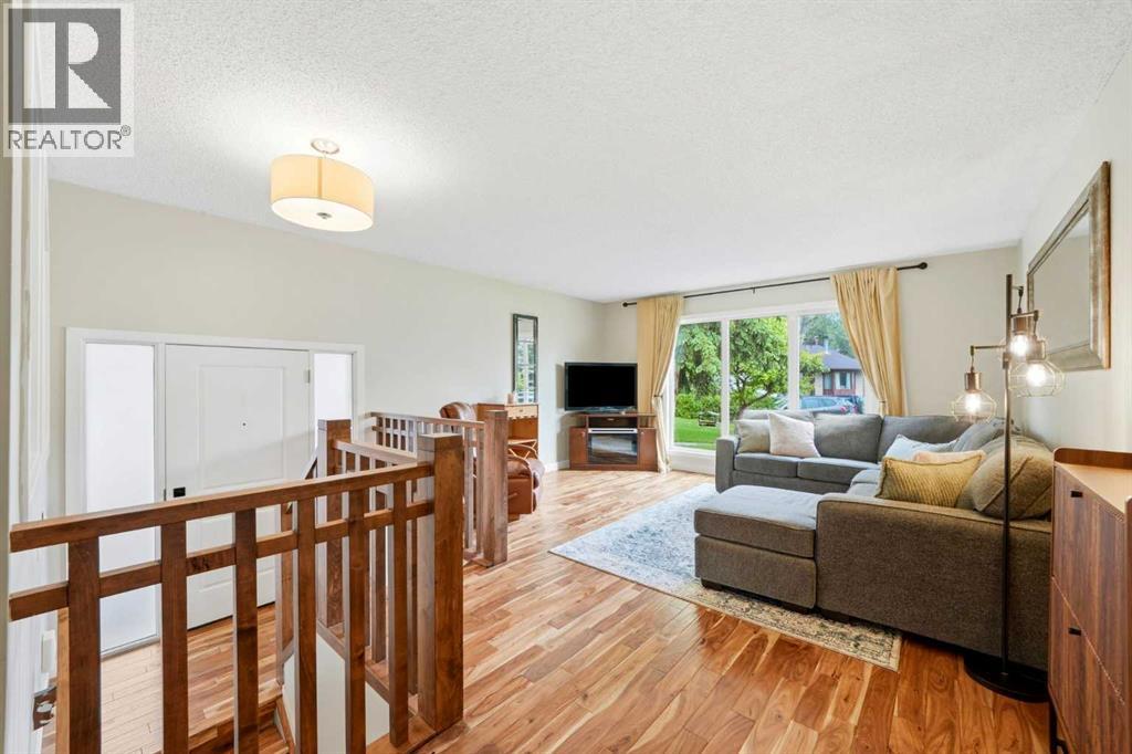 217 Woodvale Bay SW — photo 7