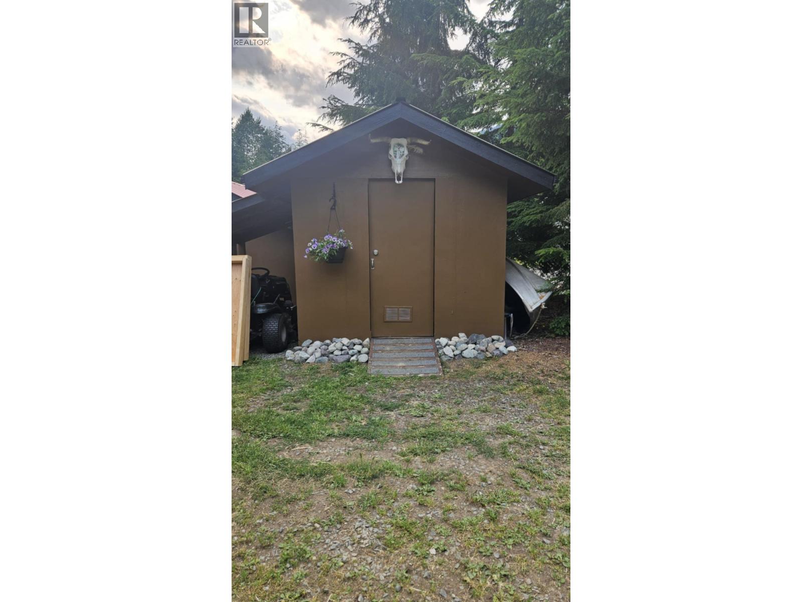 5515 KLEANZA DRIVE - 33