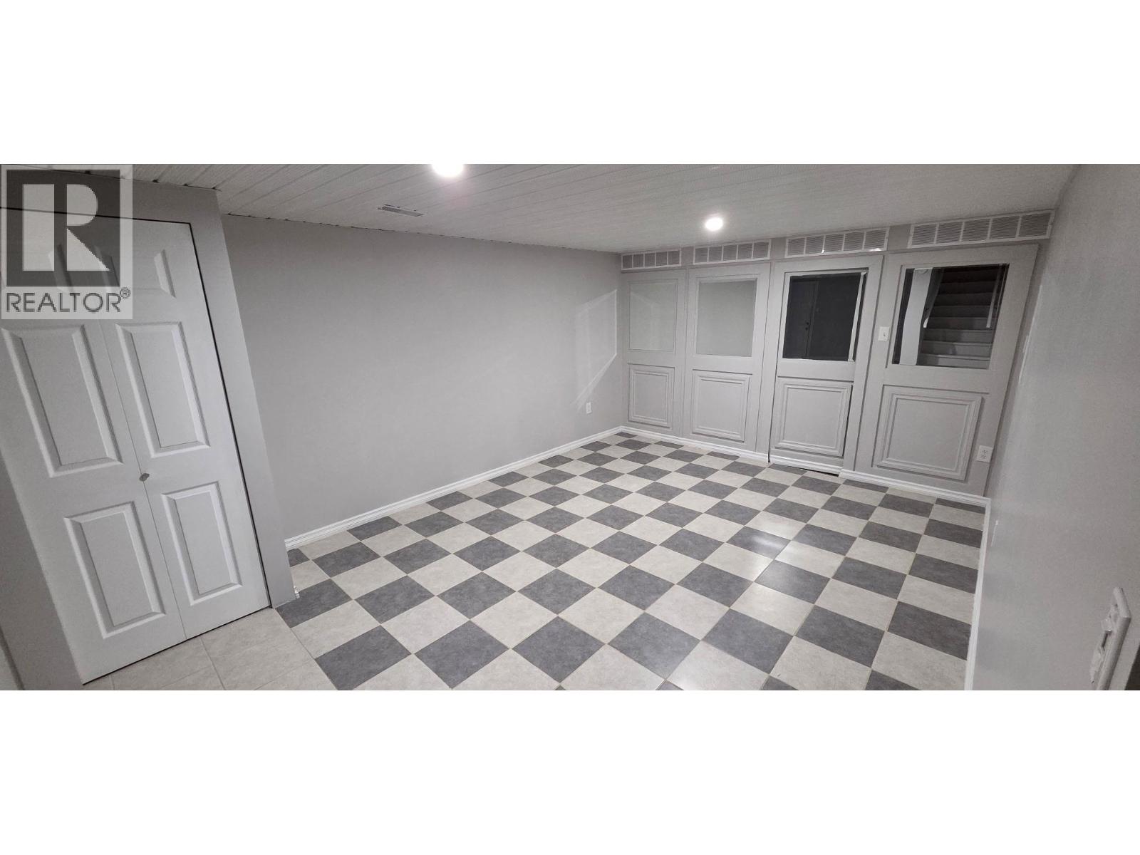 5515 KLEANZA DRIVE - 14