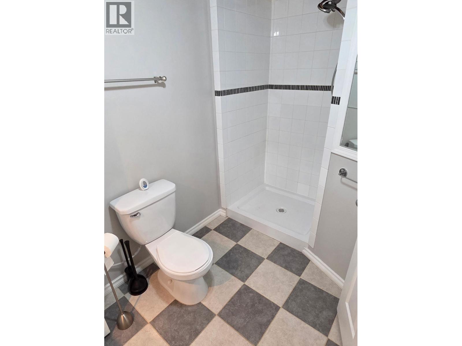 5515 KLEANZA DRIVE - 17