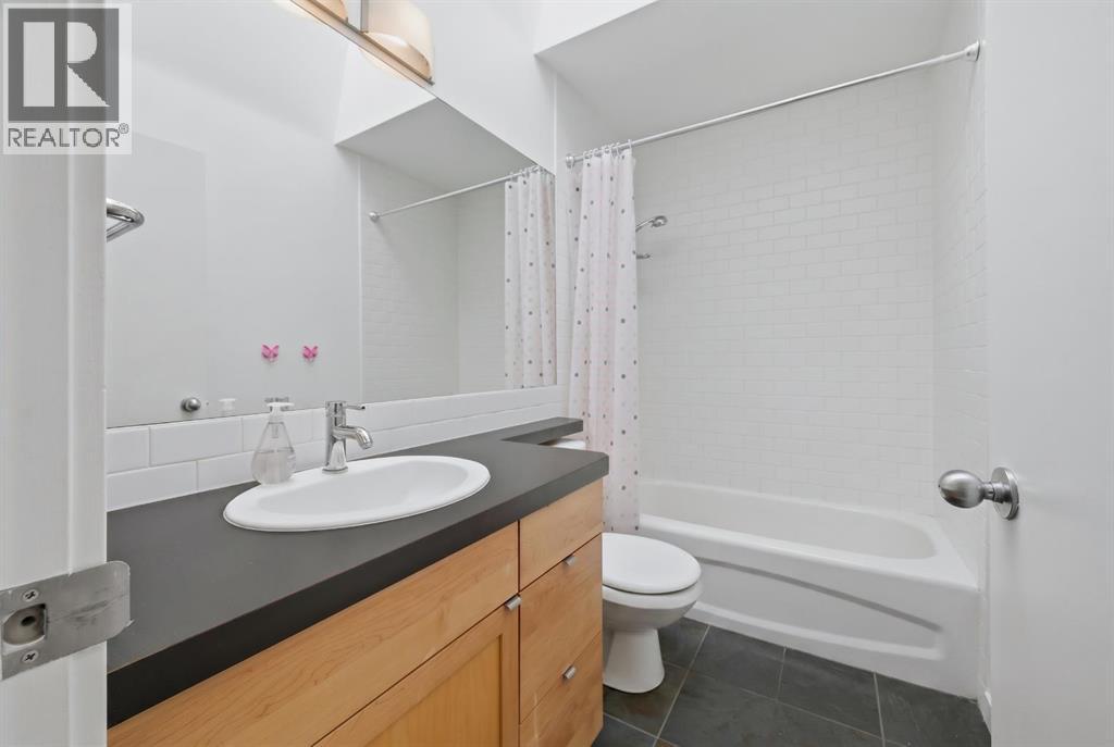 266 Somme Avenue SW — photo 22