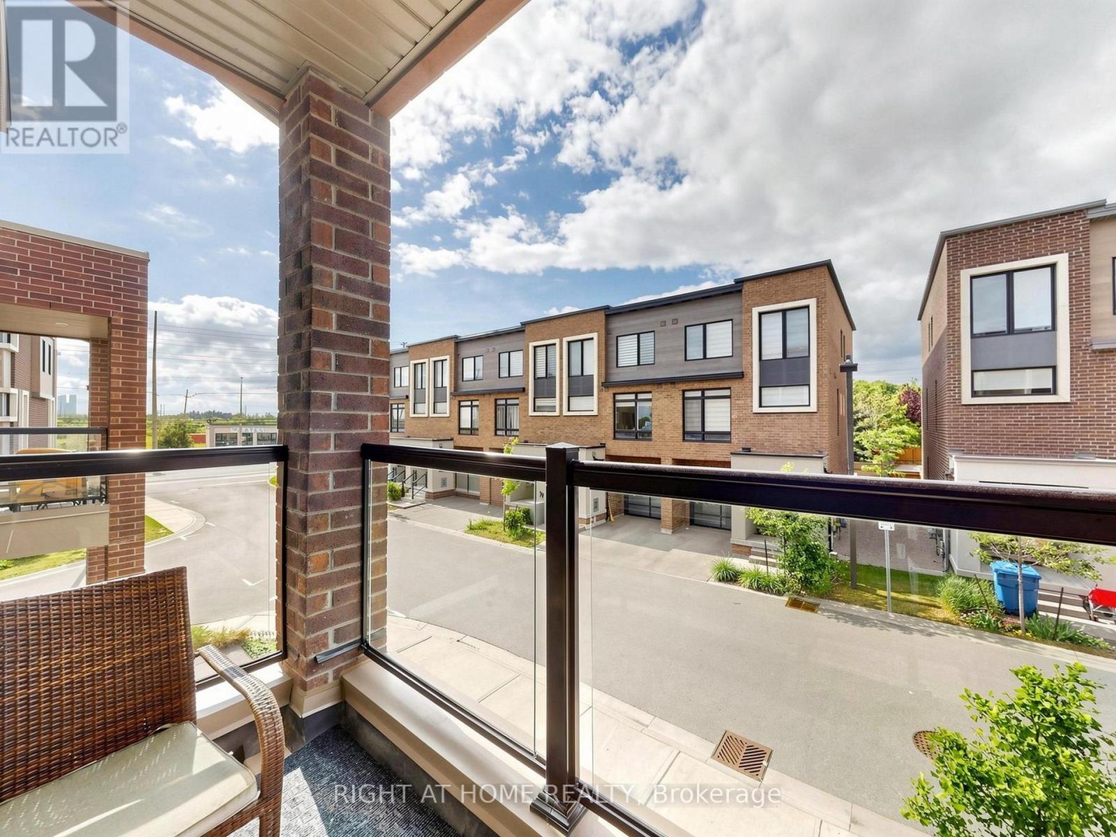23 MONEYPENNY PLACE - 18