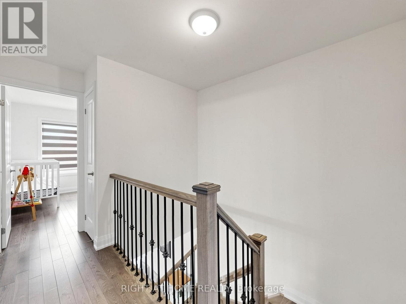 23 MONEYPENNY PLACE - 21