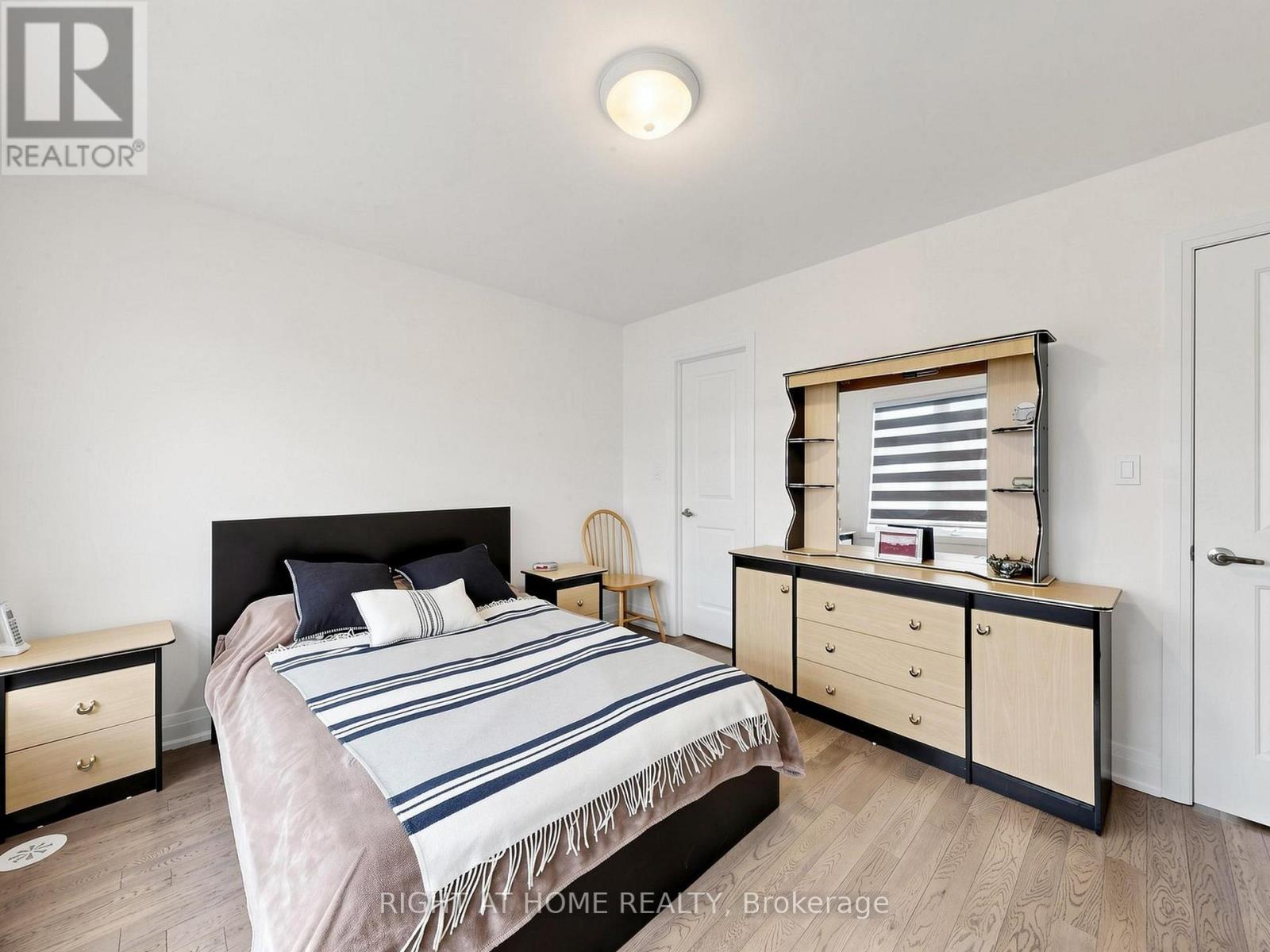 23 MONEYPENNY PLACE - 23