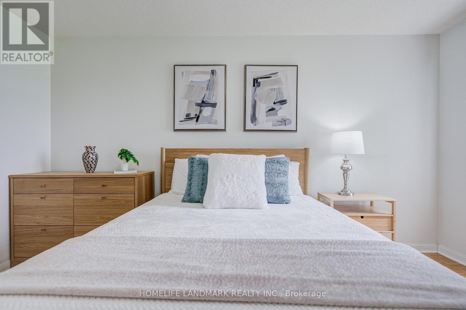 #6 10 ST MORITZ WAY - 22