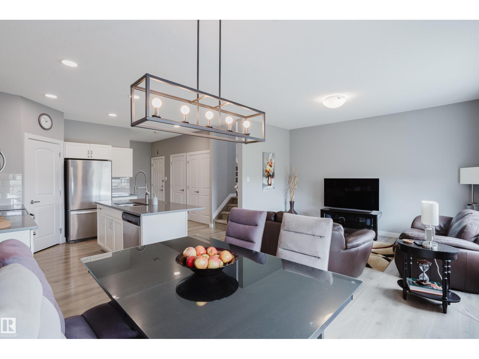 22106 89 AV NW — photo 17