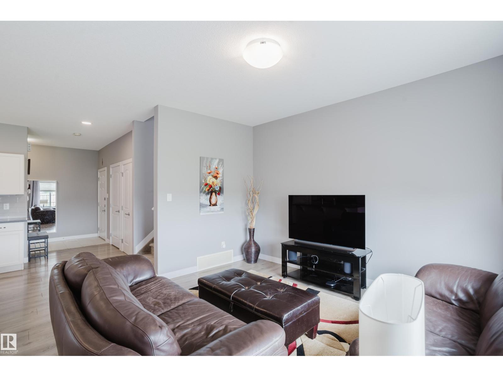 22106 89 AV NW — photo 19